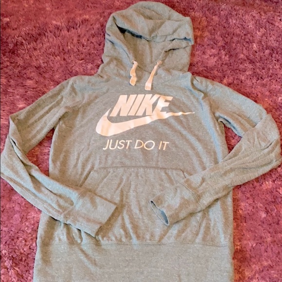 Nike Tops - Nike hoodie!